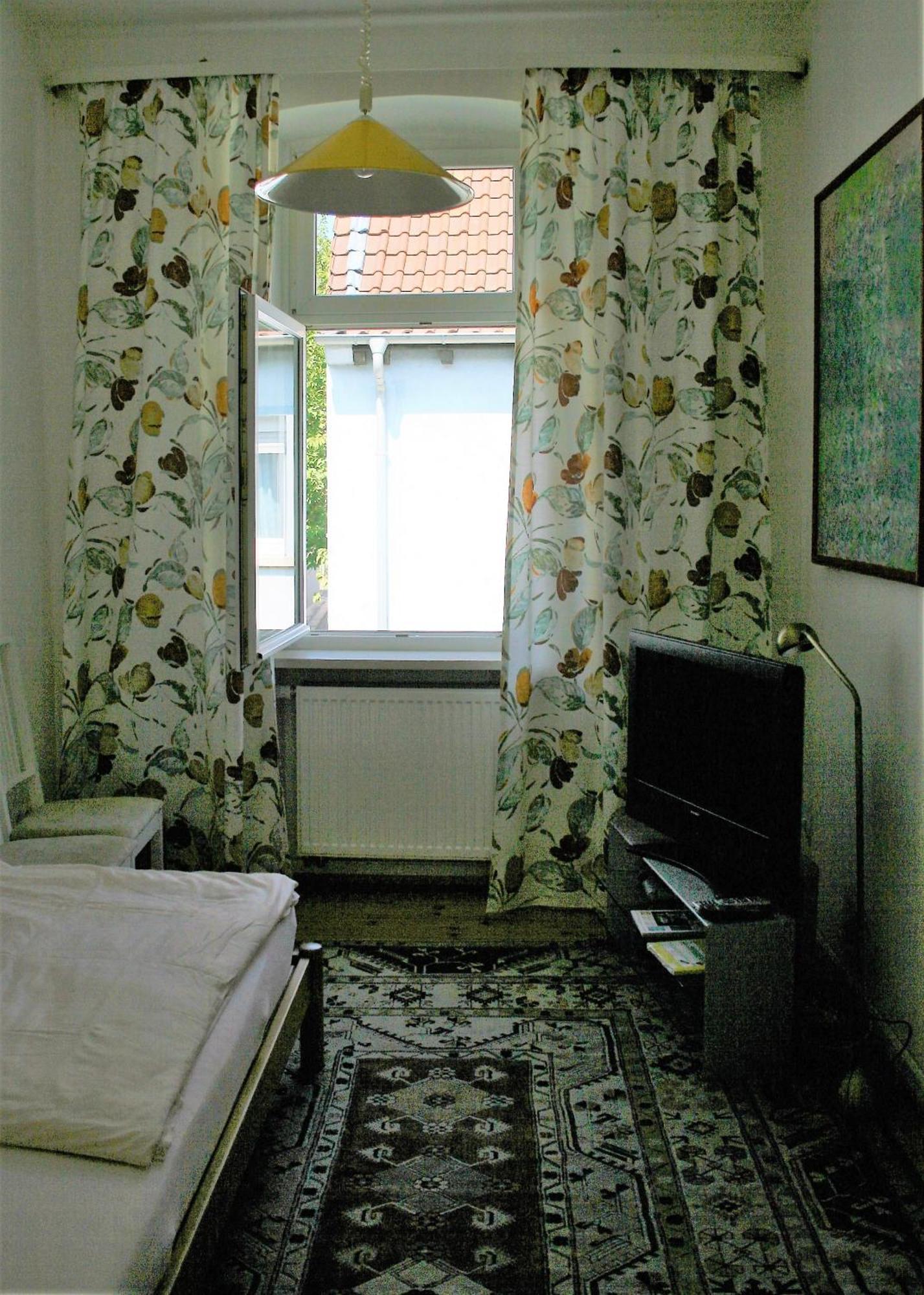 Kleiner Herrenhof Worms Kültér fotó
